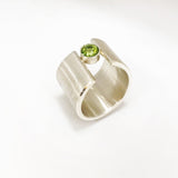 wave ring - peridot