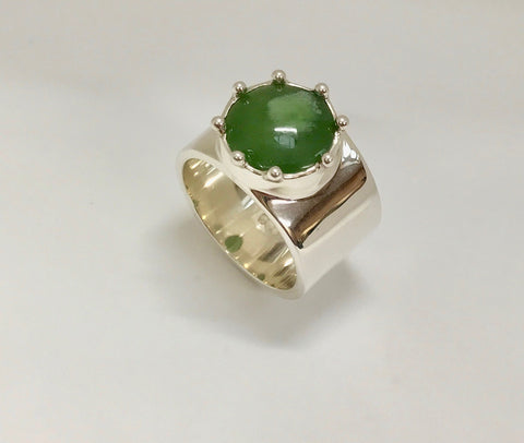 bloom ring - mid green / white inclusion