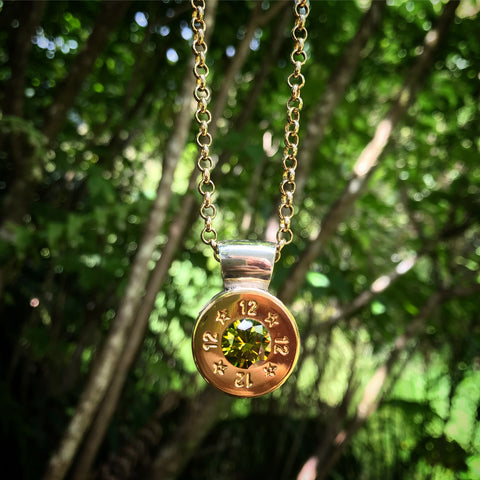 show stopper pendant olive