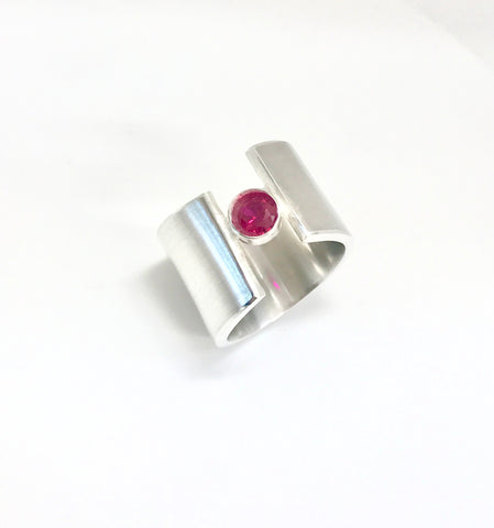 wave ring - hot pink